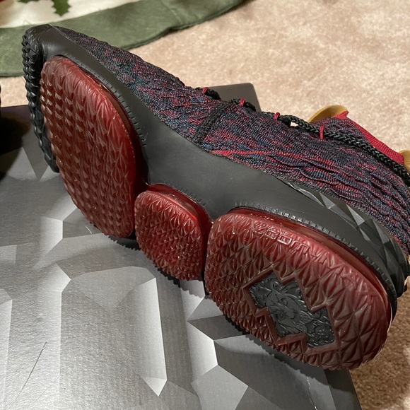 LeBron 15 “New Heights” size 10 main image 9